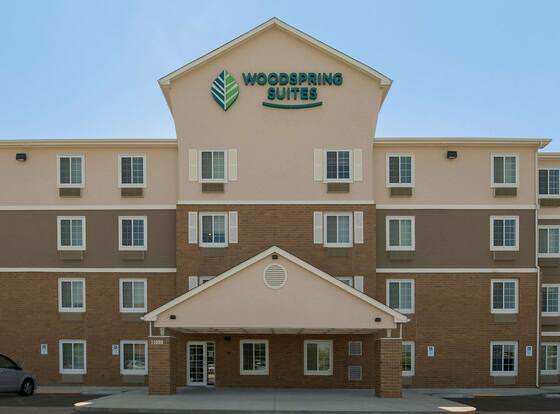 WoodSpring Suites Broken Arrow allows check-in for 18 year-old guests