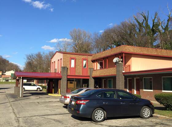 Royal Inn allows check-in for 18 year-old guests