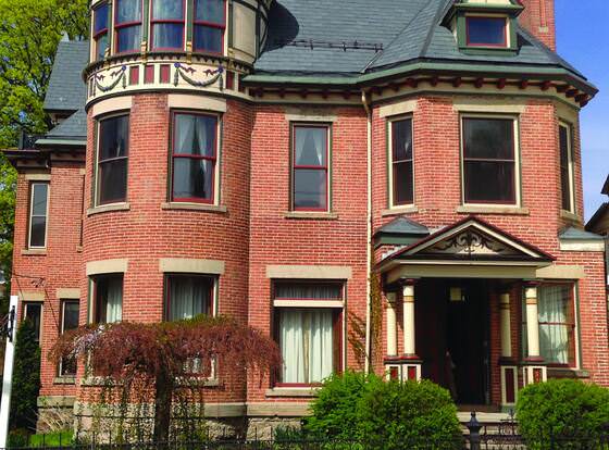 The Gage Mansion B&B allows check-in for 18 year-old guests