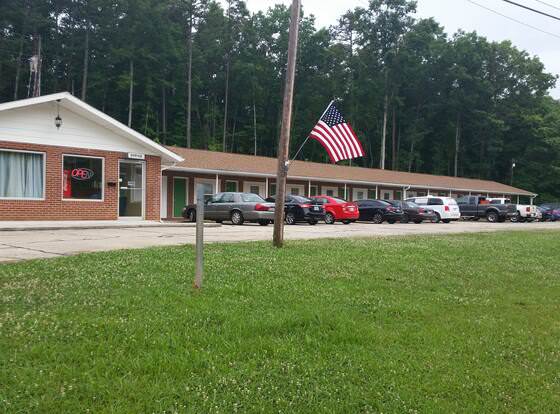 Murphy Motel allows check-in for 18 year-old guests