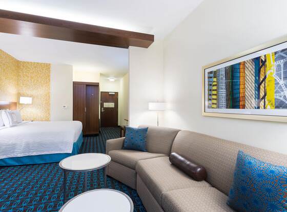 Fairfield Inn & Suites Fort Stockton allows check-in for 18 year-old guests