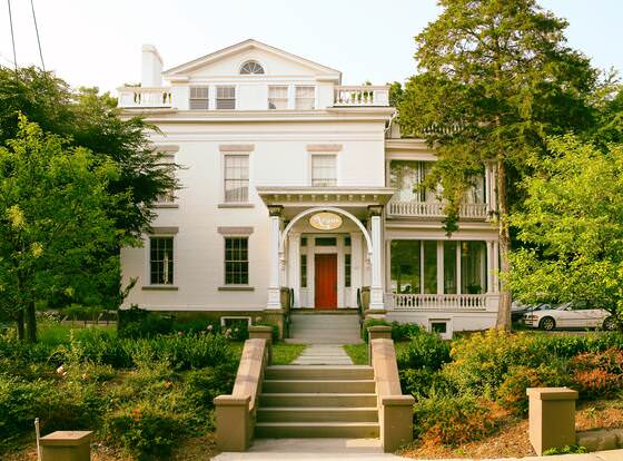 Argos Inn allows check-in for 18 year-old guests