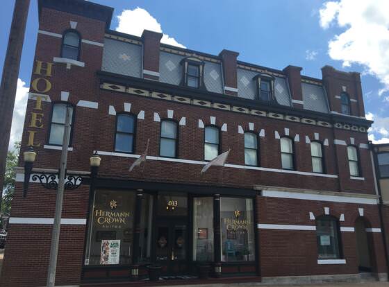 Hermann Crown Suites allows check-in for 18 year-old guests