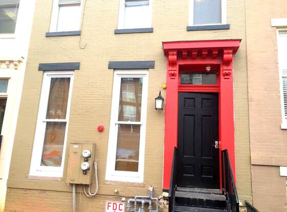 DC International Hostel 2 allows check-in for 18 year-old guests