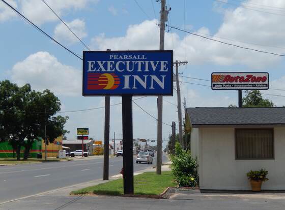 Pearsall Executive Inn allows check-in for 18 year-old guests