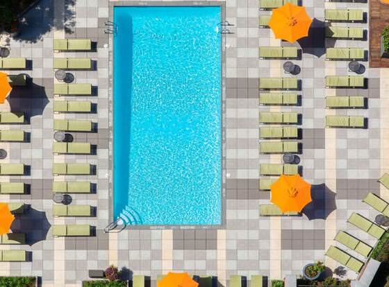 Global Luxury Suites at Columbus allows check-in for 18 year-old guests