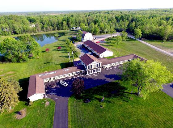 Lakeview Motel and Apartments allows check-in for 18 year-old guests