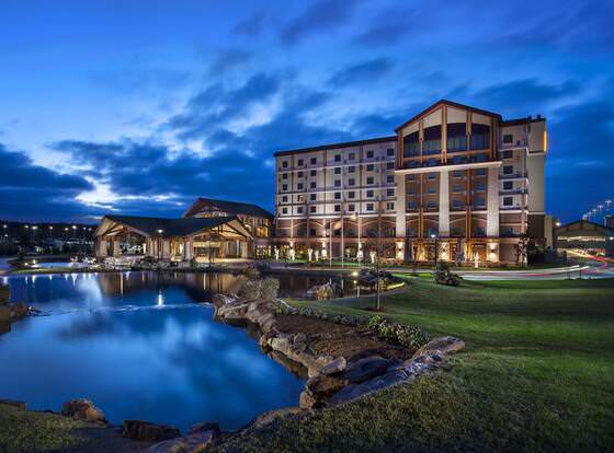 Choctaw Casino Hotel - Pocola allows check-in for 18 year-old guests