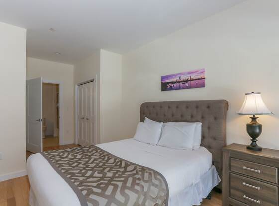 Evolve Fenway Diamond allows check-in for 18 year-old guests