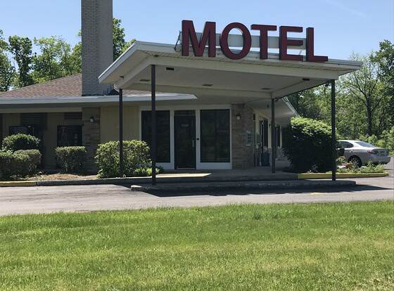 Allenwood Motel allows check-in for 18 year-old guests