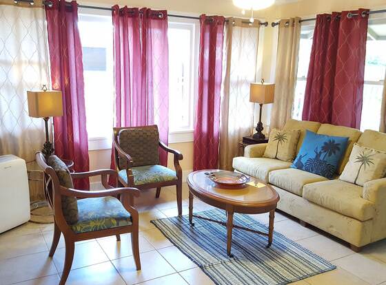 3 Bedroom Kihei Vacation Rental allows check-in for 18 year-old guests