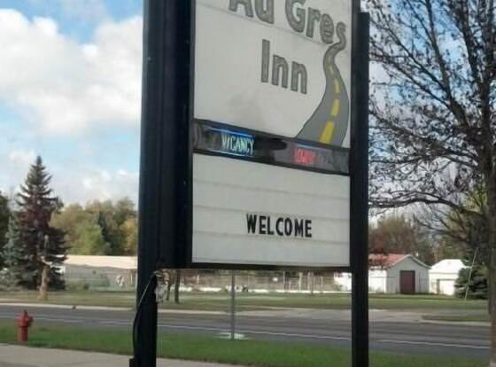 Edmond's Au Gres Inn allows check-in for 18 year-old guests