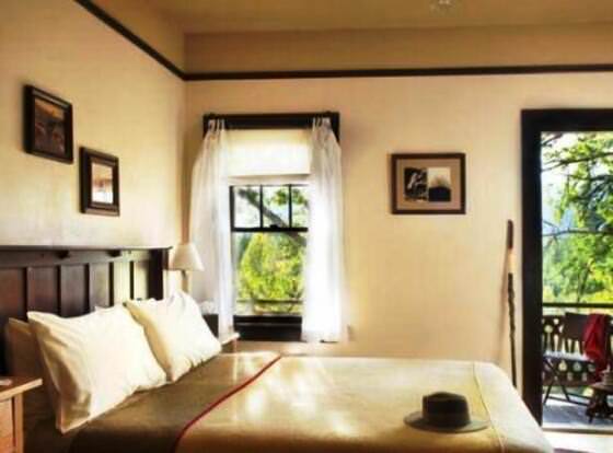 Belton Chalet allows check-in for 18 year-old guests