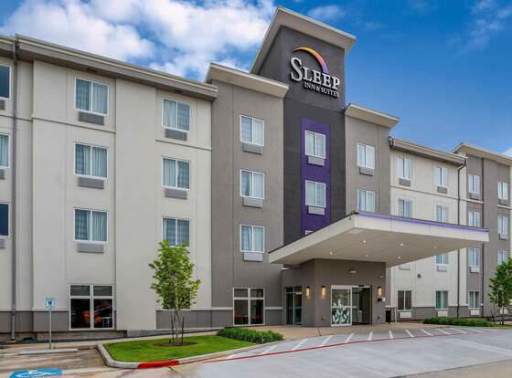 Sleep Inn & Suites near Westchase allows check-in for 18 year-old guests