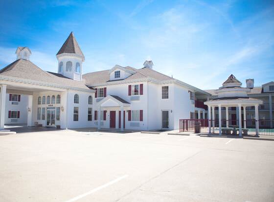 Osage Village Inn allows check-in for 18 year-old guests