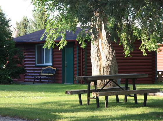 Z Bar Motel allows check-in for 18 year-old guests