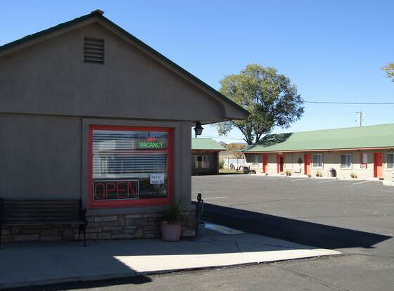 Lamplighter Lodge allows check-in for 18 year-old guests