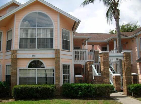 Somerset Resort by FunQuest Vacation allows check-in for 18 year-old guests