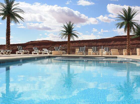 Hat Rock Inn allows check-in for 18 year-old guests