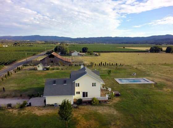 Makiivka Estate allows check-in for 18 year-old guests