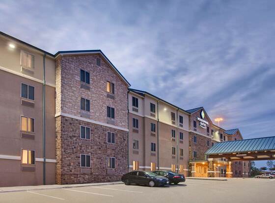 WoodSpring Suites Las Colinas allows check-in for 18 year-old guests