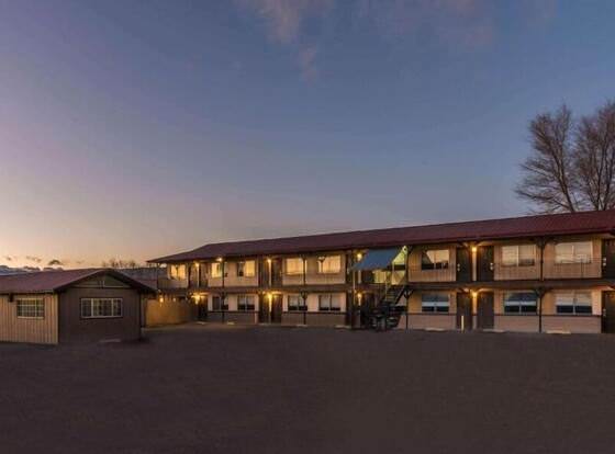 High Desert Inn allows check-in for 18 year-old guests