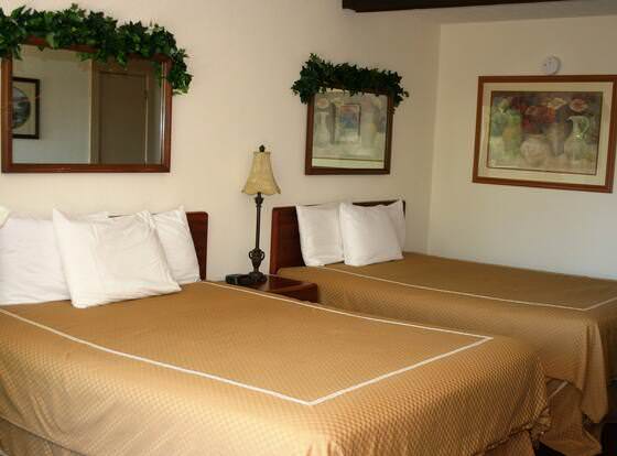 Statue Road Inn allows check-in for 18 year-old guests