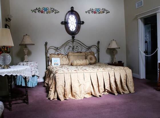 The Palm Hotel allows check-in for 18 year-old guests