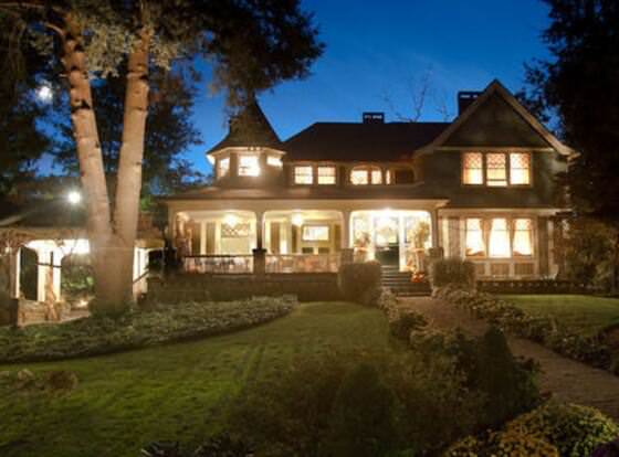 The Black Walnut B & B Inn allows check-in for 18 year-old guests