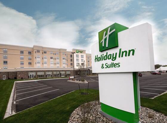 Holiday Inn Hotels and Suites Mount Pleasant, an IHG Hotel allows check-in for 18 year-old guests