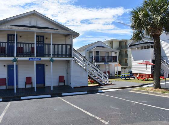 Midtown Cottages allows check-in for 18 year-old guests