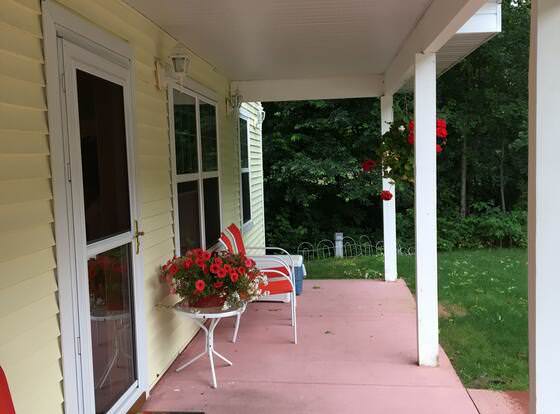 The Beach Inn Motel allows check-in for 18 year-old guests