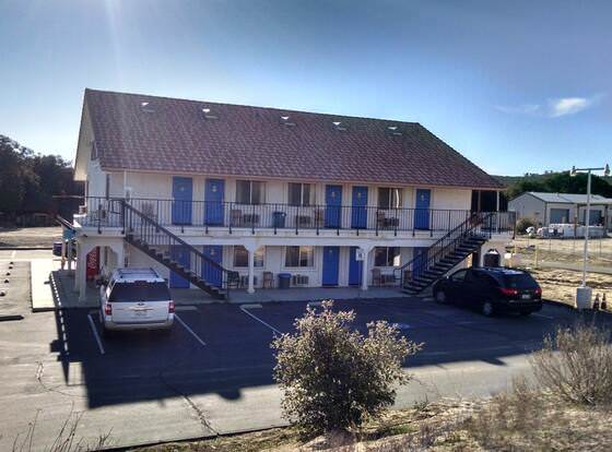 Backcountry Inn Motel allows check-in for 18 year-old guests