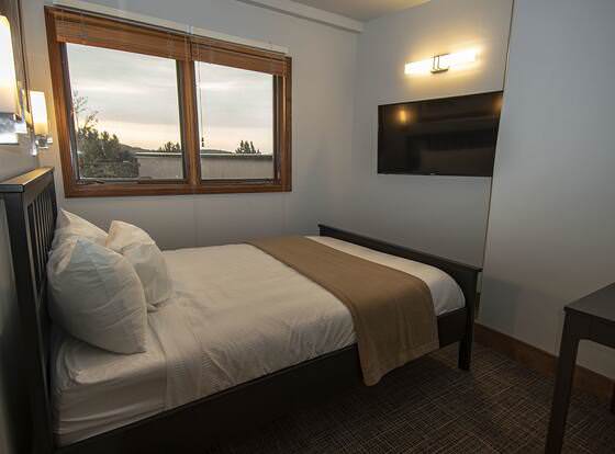 Park City Hostel allows check-in for 18 year-old guests