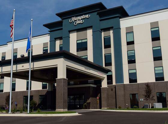 Hampton Inn Superior Duluth allows check-in for 18 year-old guests