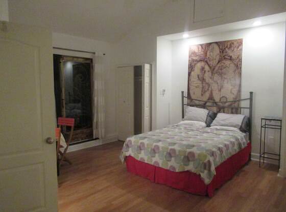 Perfect Private Guest House for Vacation allows check-in for 18 year-old guests