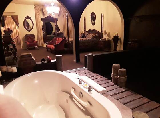 Lions Gate Manor B&B allows check-in for 18 year-old guests