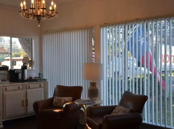 The Oak Motel allows check-in for 18 year-old guests