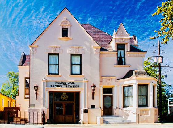Inn at the Old Jail allows check-in for 18 year-old guests