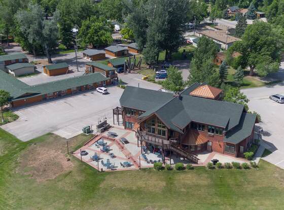 Canyon Lake Resort allows check-in for 18 year-old guests