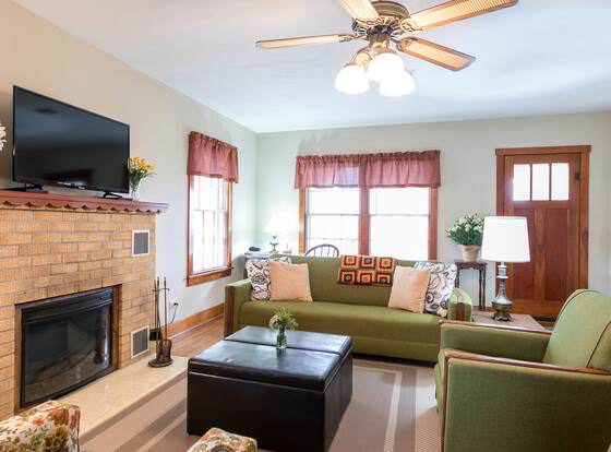 Oma Ella's allows check-in for 18 year-old guests