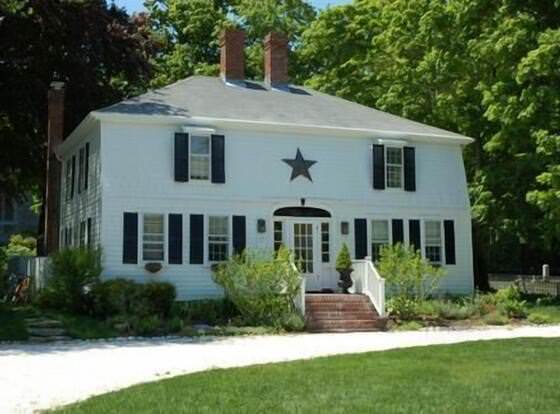 The 1720 House allows check-in for 18 year-old guests