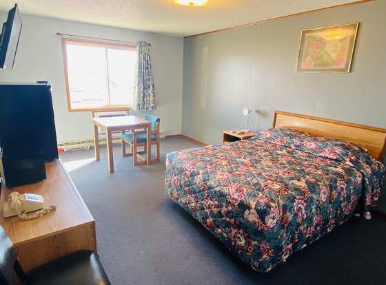 Economy Inn Motel allows check-in for 18 year-old guests