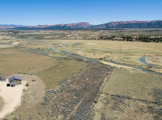 The Lookout at Sevier River allows check-in for 18 year-old guests