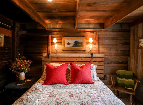 Rocking Ox Gasthaus allows check-in for 18 year-old guests