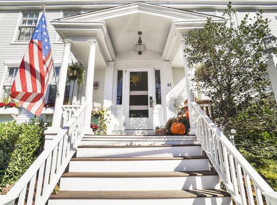 Martin House Inn allows check-in for 18 year-old guests