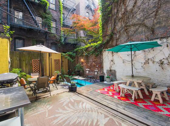 Garden Oasis in West Village 2BR allows check-in for 18 year-old guests
