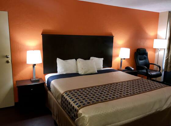 American Inn allows check-in for 18 year-old guests