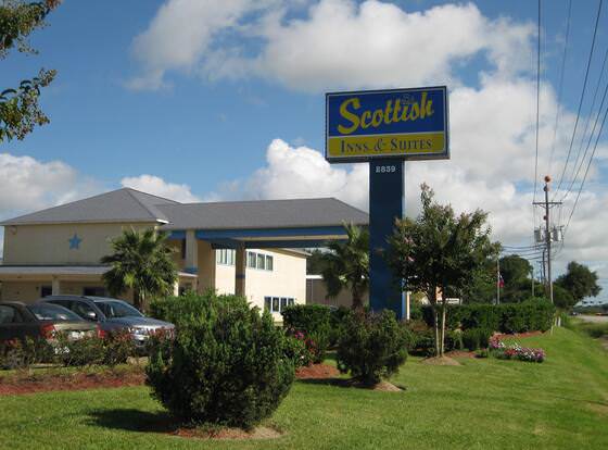Scottish Inn and Suites allows check-in for 18 year-old guests