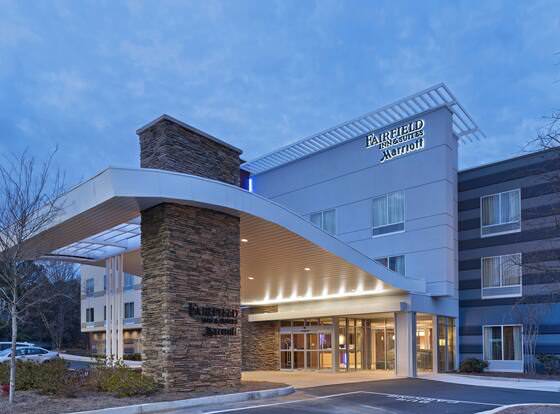 Fairfield Inn & Suites by Marriott Atlanta Peachtree City allows check-in for 18 year-old guests